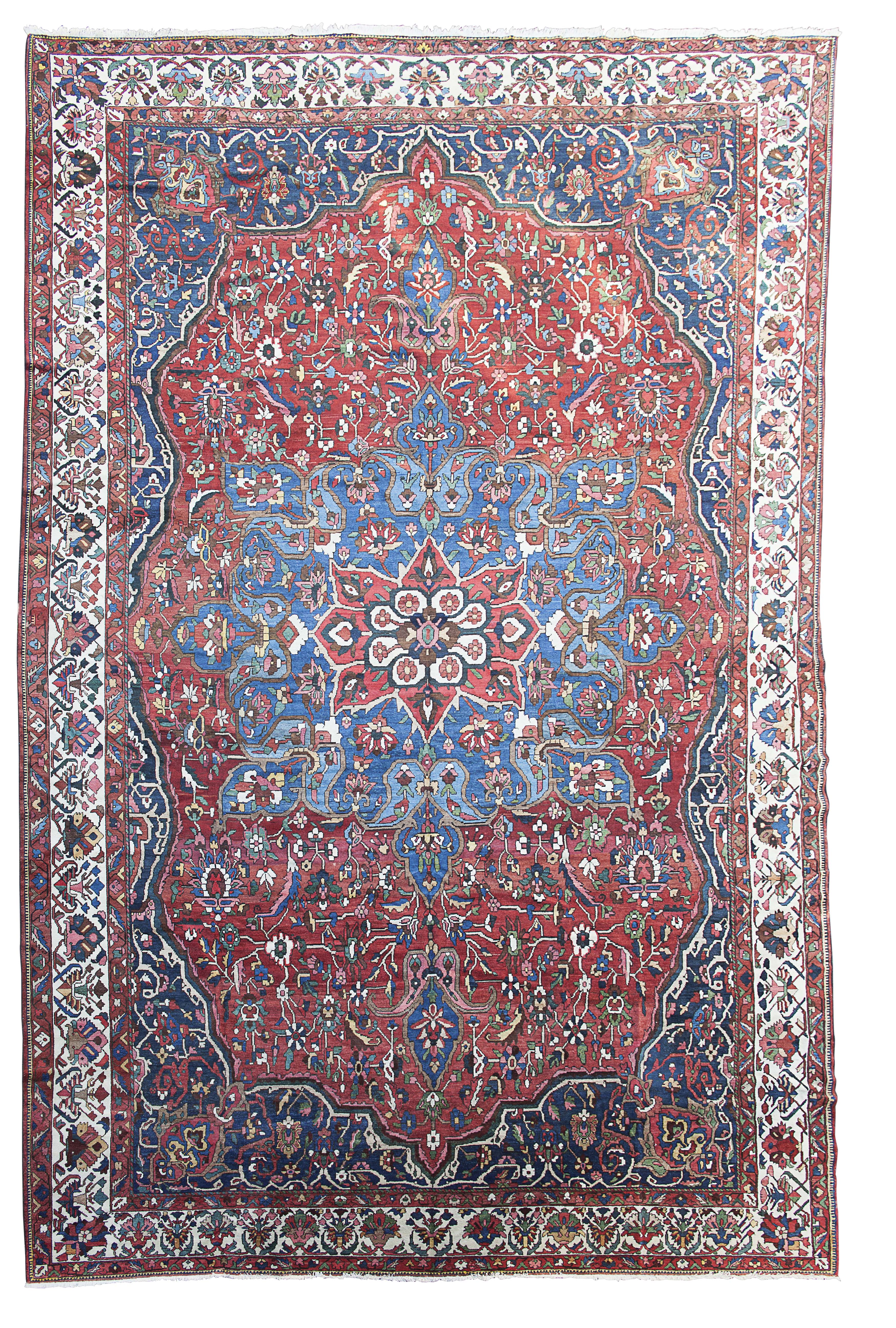 LARGE BAKHTIARI CARPET