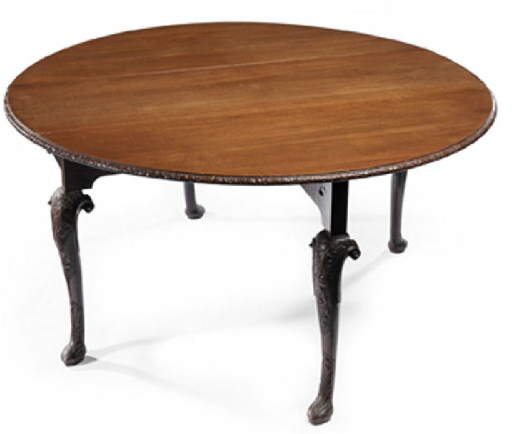 A large George II mahogany drop leaf table