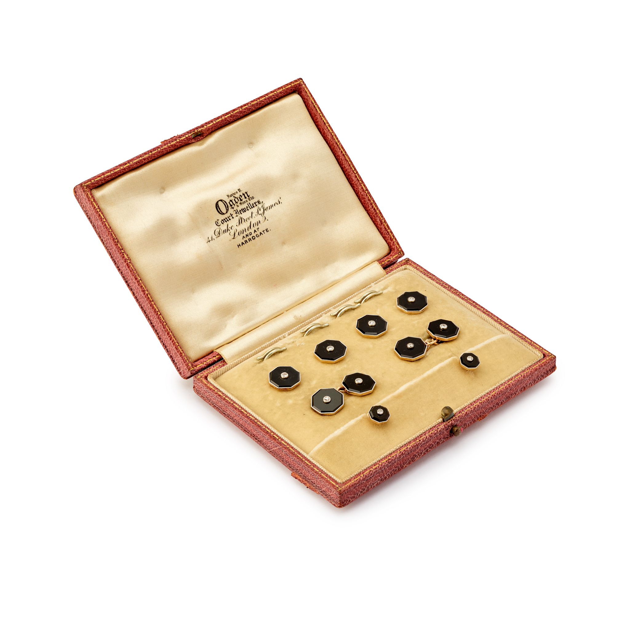 A gentleman's cased dress set