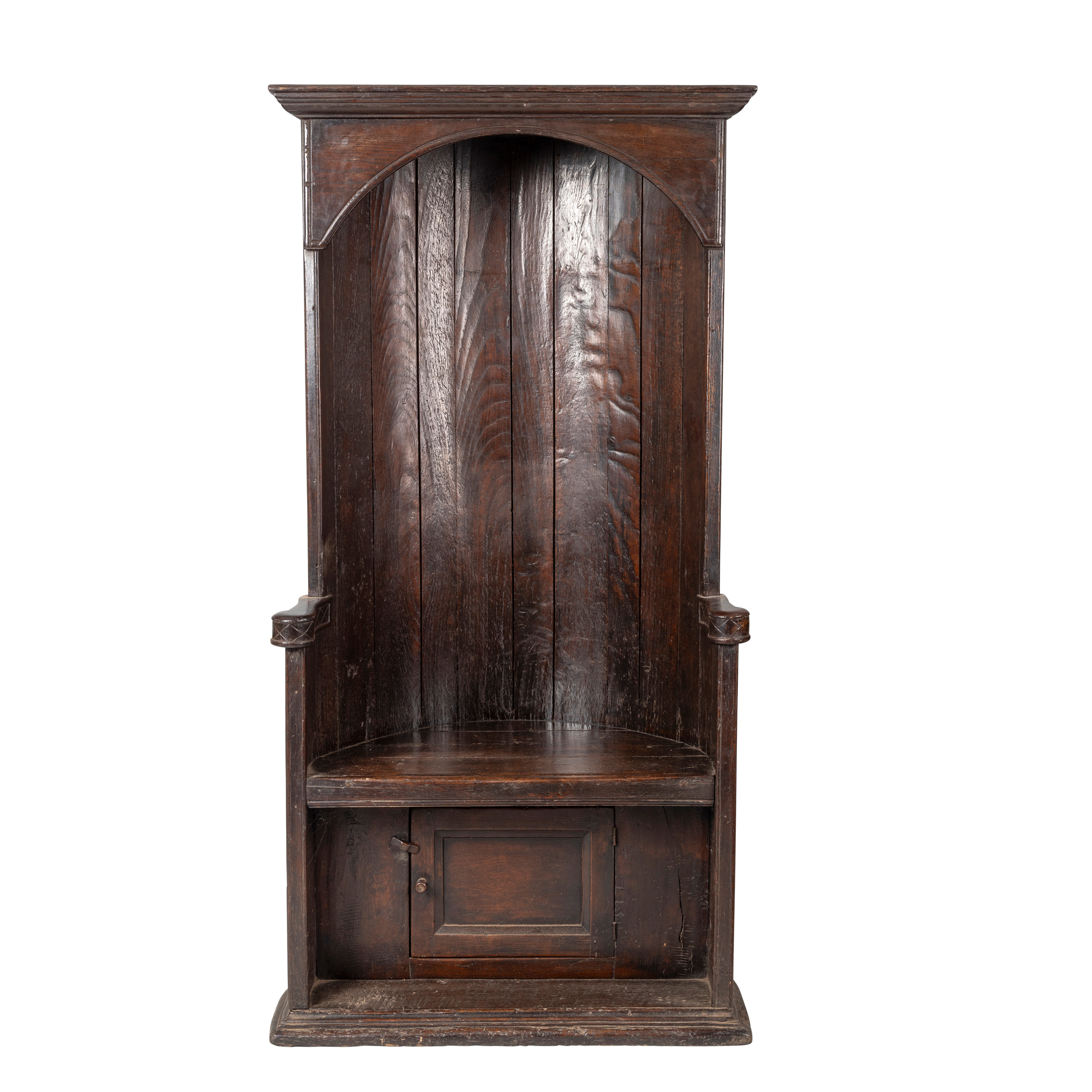 AN OAK PORTER'S CHAIR