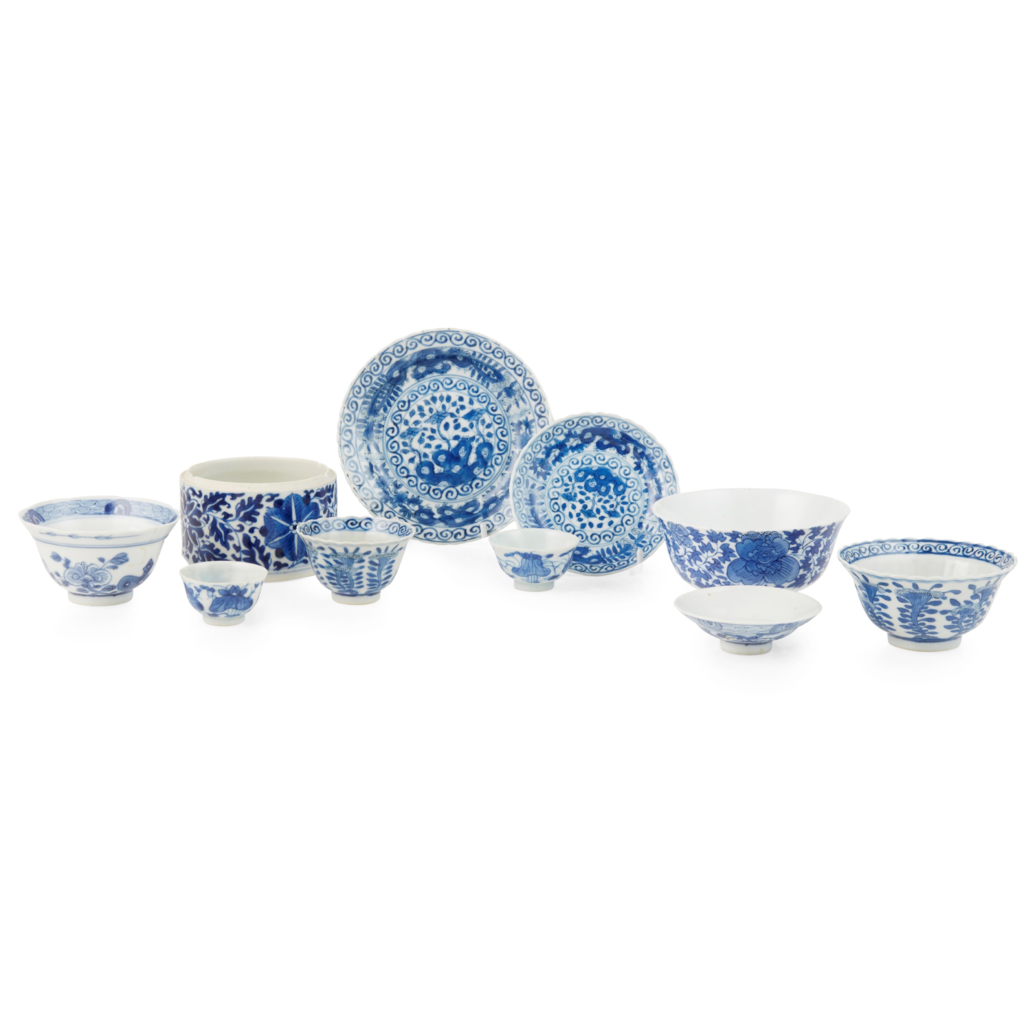 GROUP OF NINE BLUE AND WHITE WARES