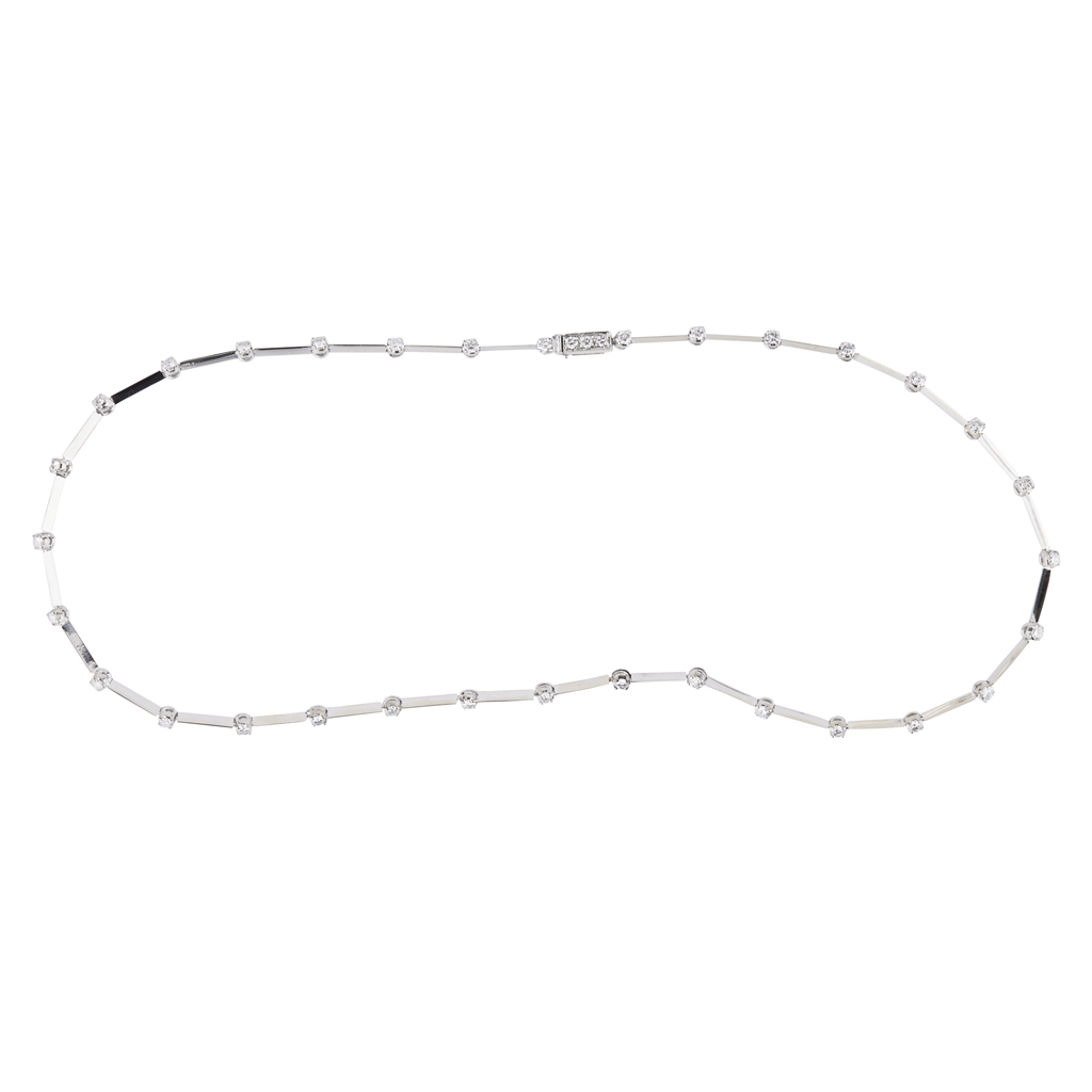 A contemporary 18ct white gold and diamond set line necklace