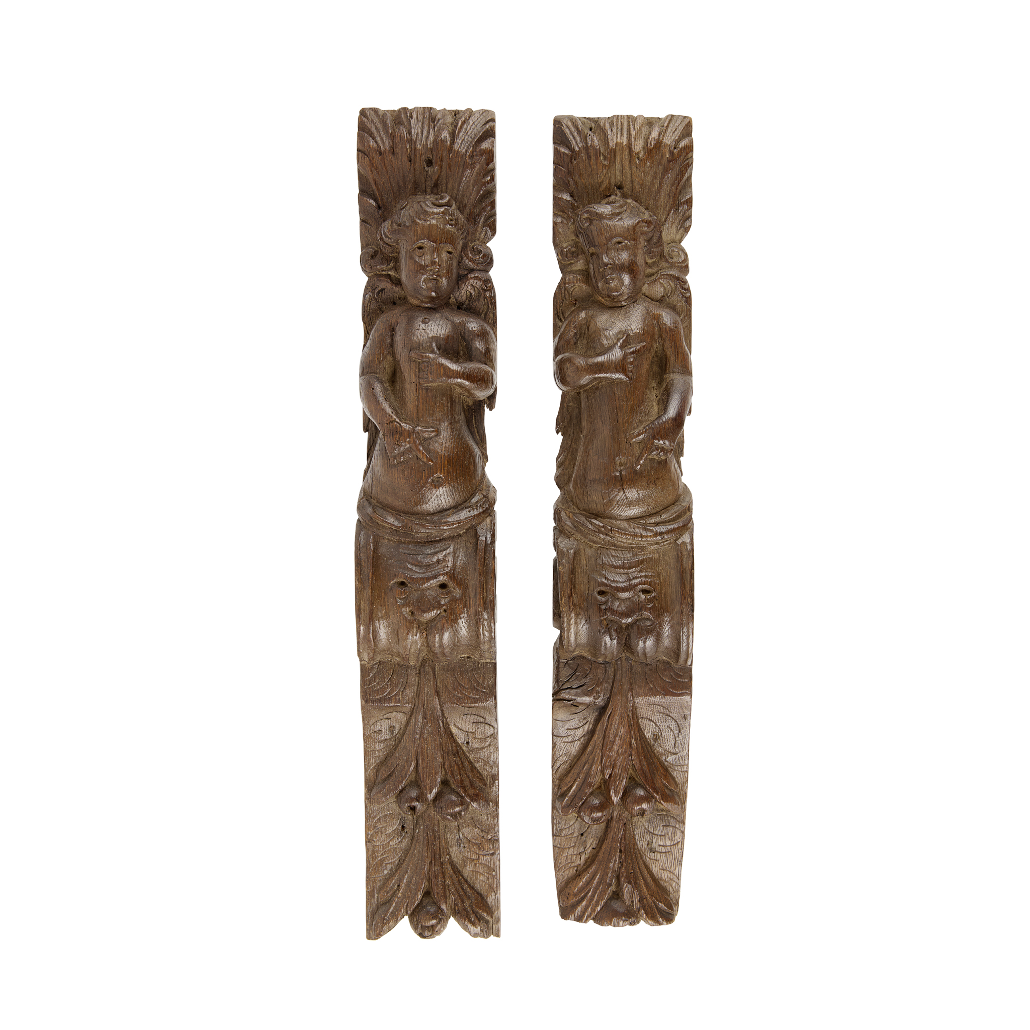 PAIR OF CARVED OAK APPLIQUES