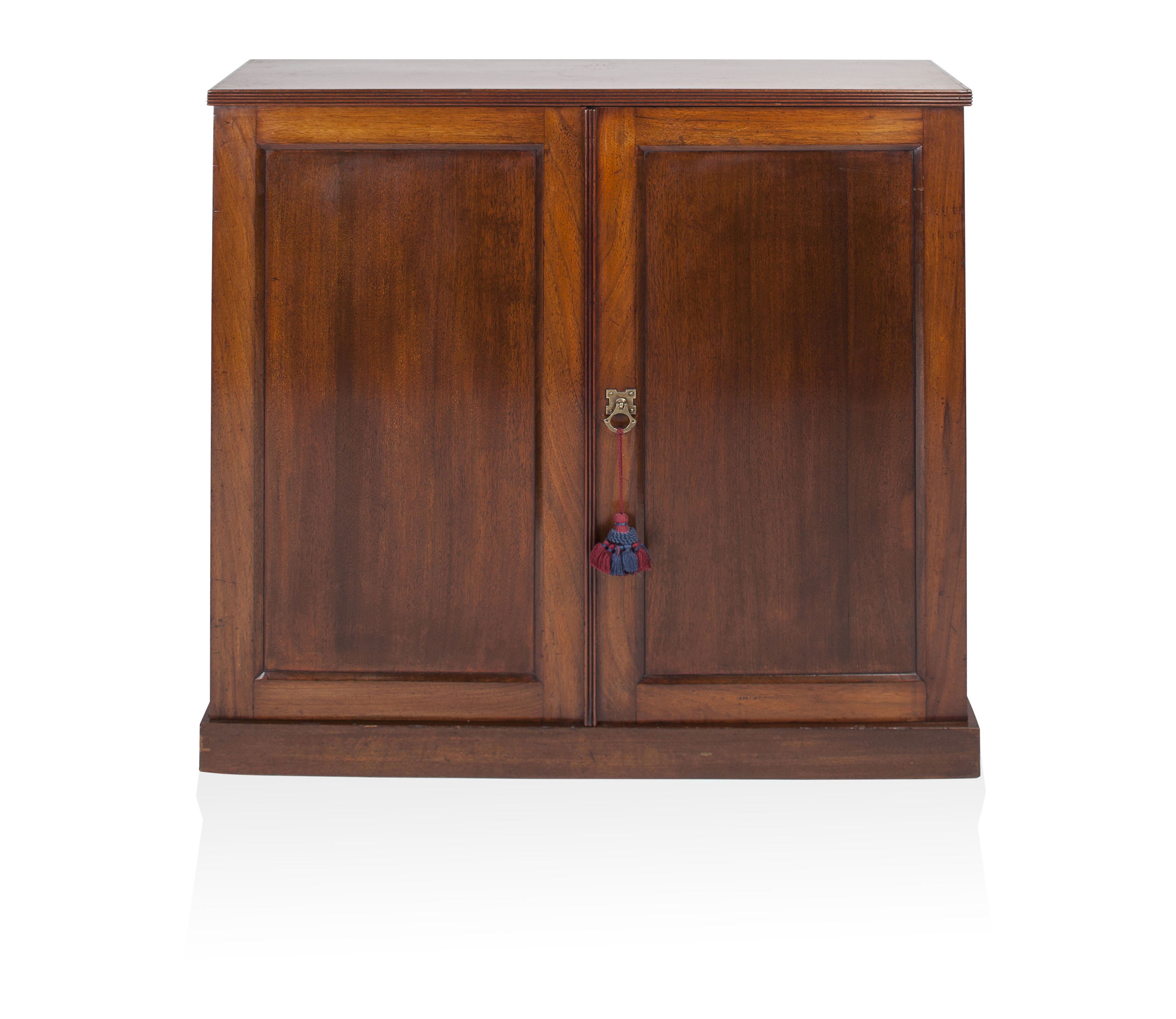 TWO DOOR GEORGIAN MAHOGANY CABINET