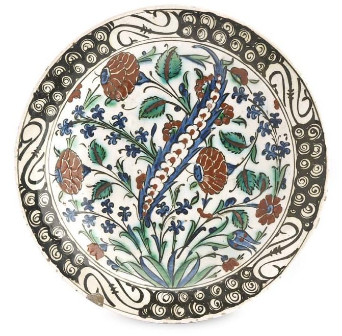 A 17th century Turkish Iznik dish