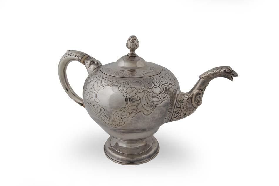 Glasgow, a Scottish provincial teapot