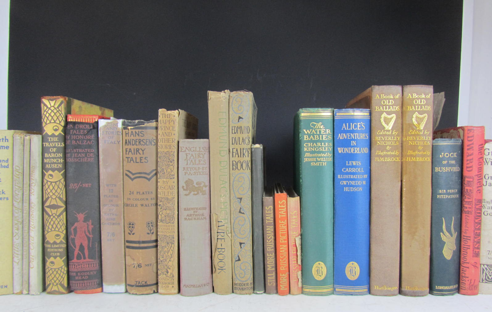 Children's and illustrated books, a large collection including