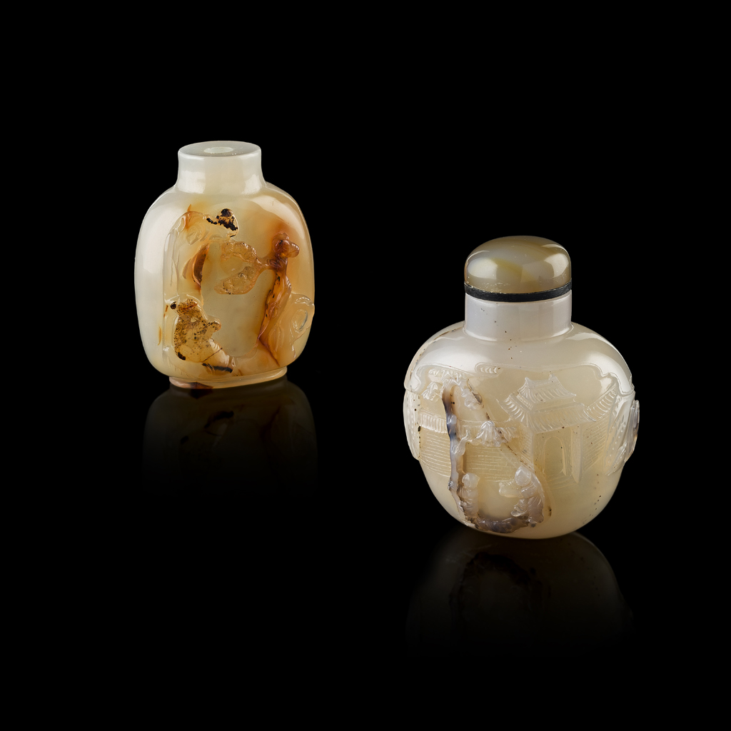 TWO AGATE SNUFF BOTTLES