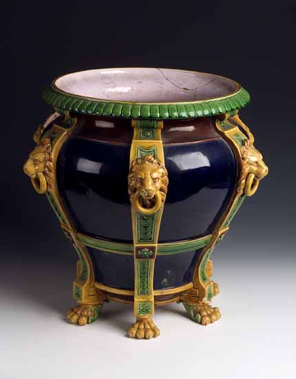 A Mintons majolica jardiniere