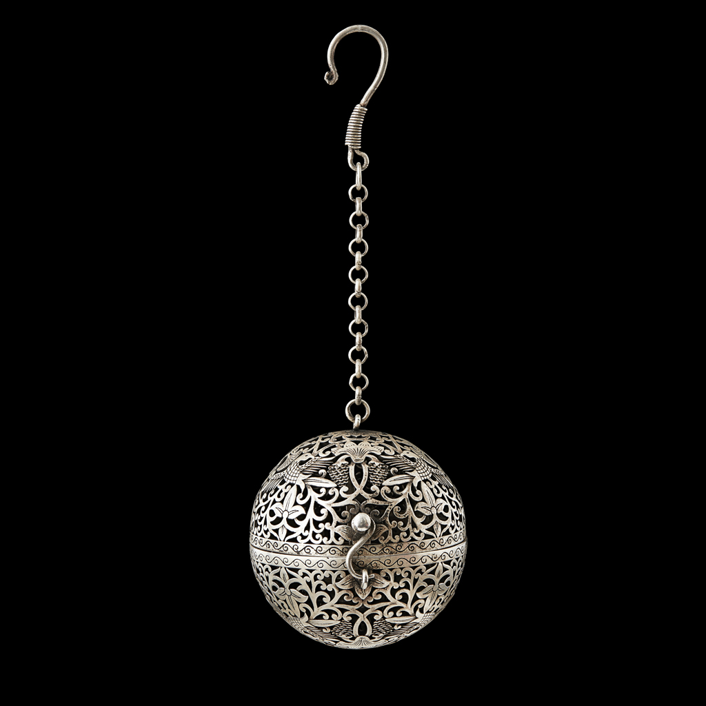 EXPORT SILVER HAND WARMER