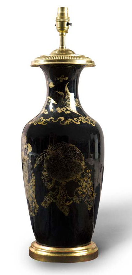 A Chinese porcelain mirror black vase