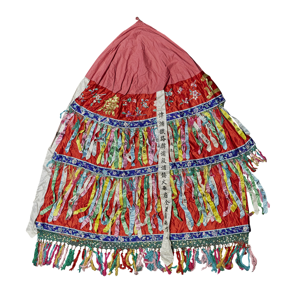 THREE EMBROIDERED SILK 'TEN-THOUSAND PEOPLE' CANOPIES, WAN MIN SAN