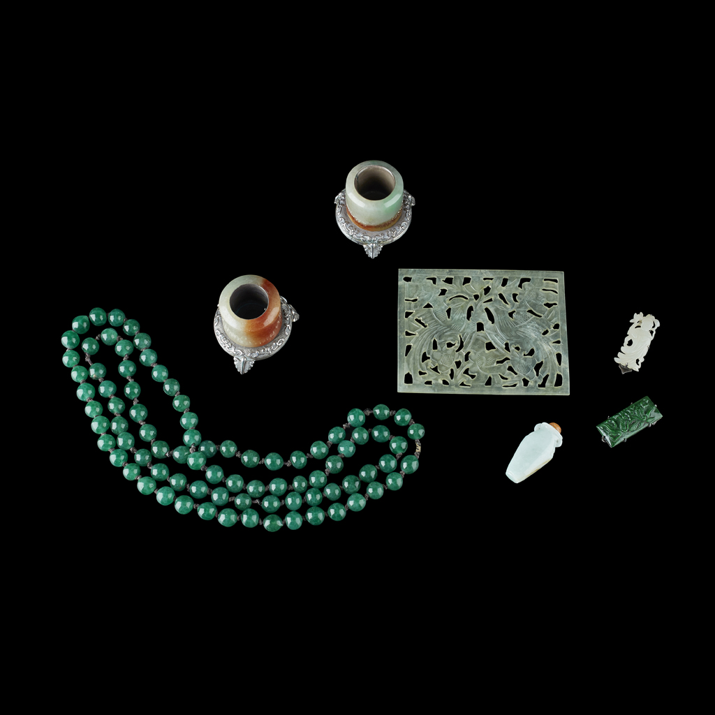 COLLECTION OF JADE AND HARDSTONE CARVINGS