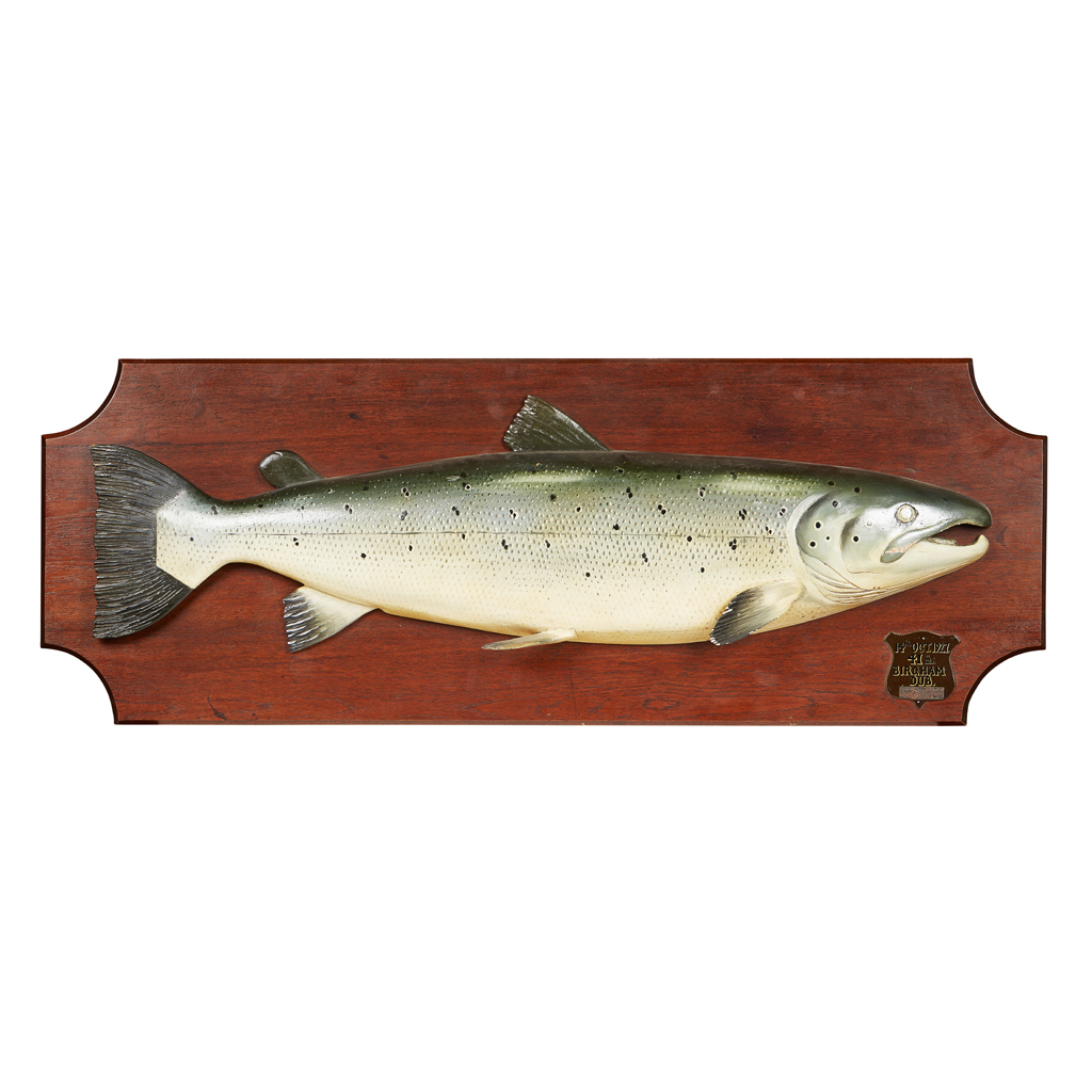A CARVED WOOD, GESSO AND PAINTED HALF BLOCK MODEL OF A SALMON