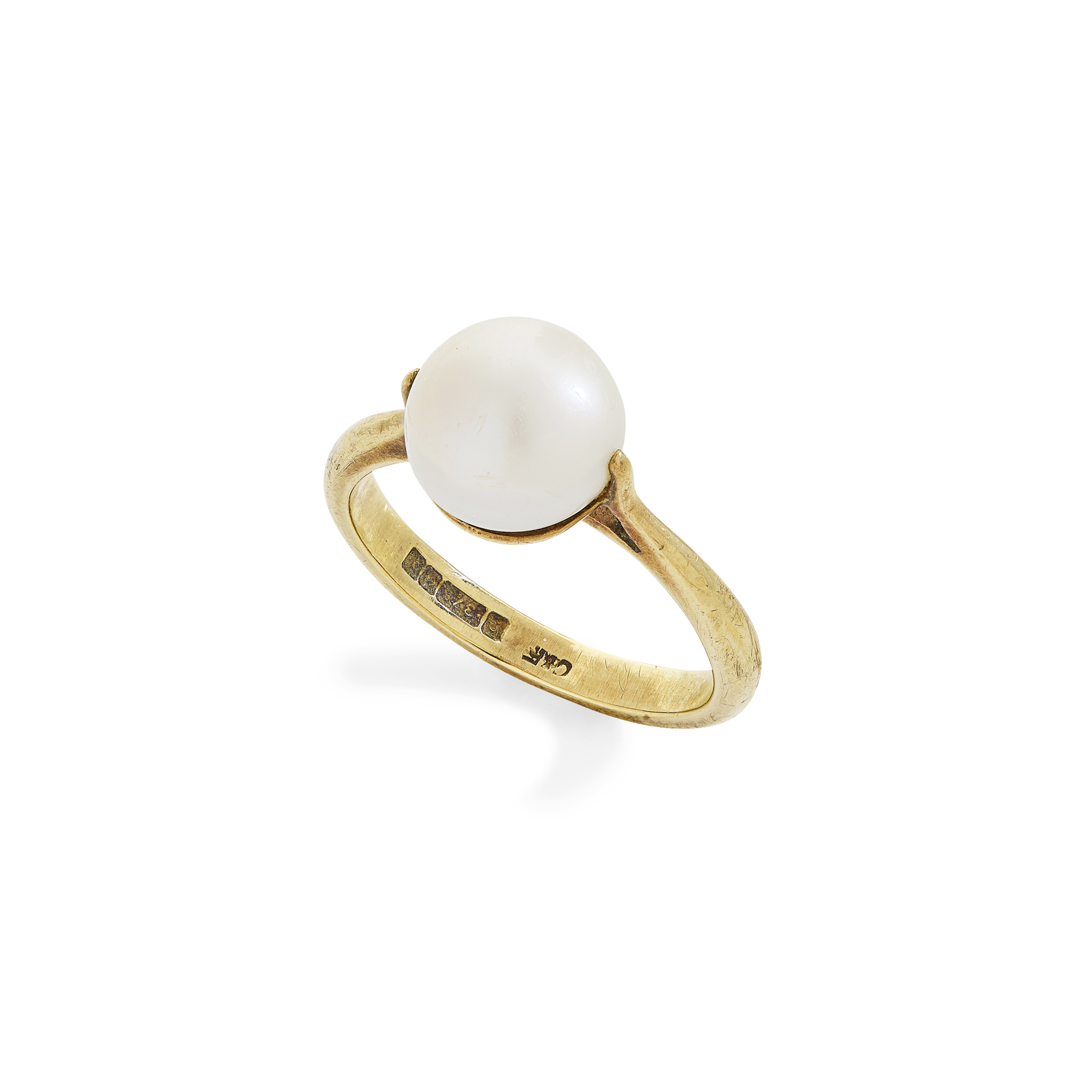 Cairncross of Perth: A 9ct gold Scottish freshwater pearl ring