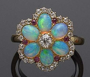 A floral cluster ring,
