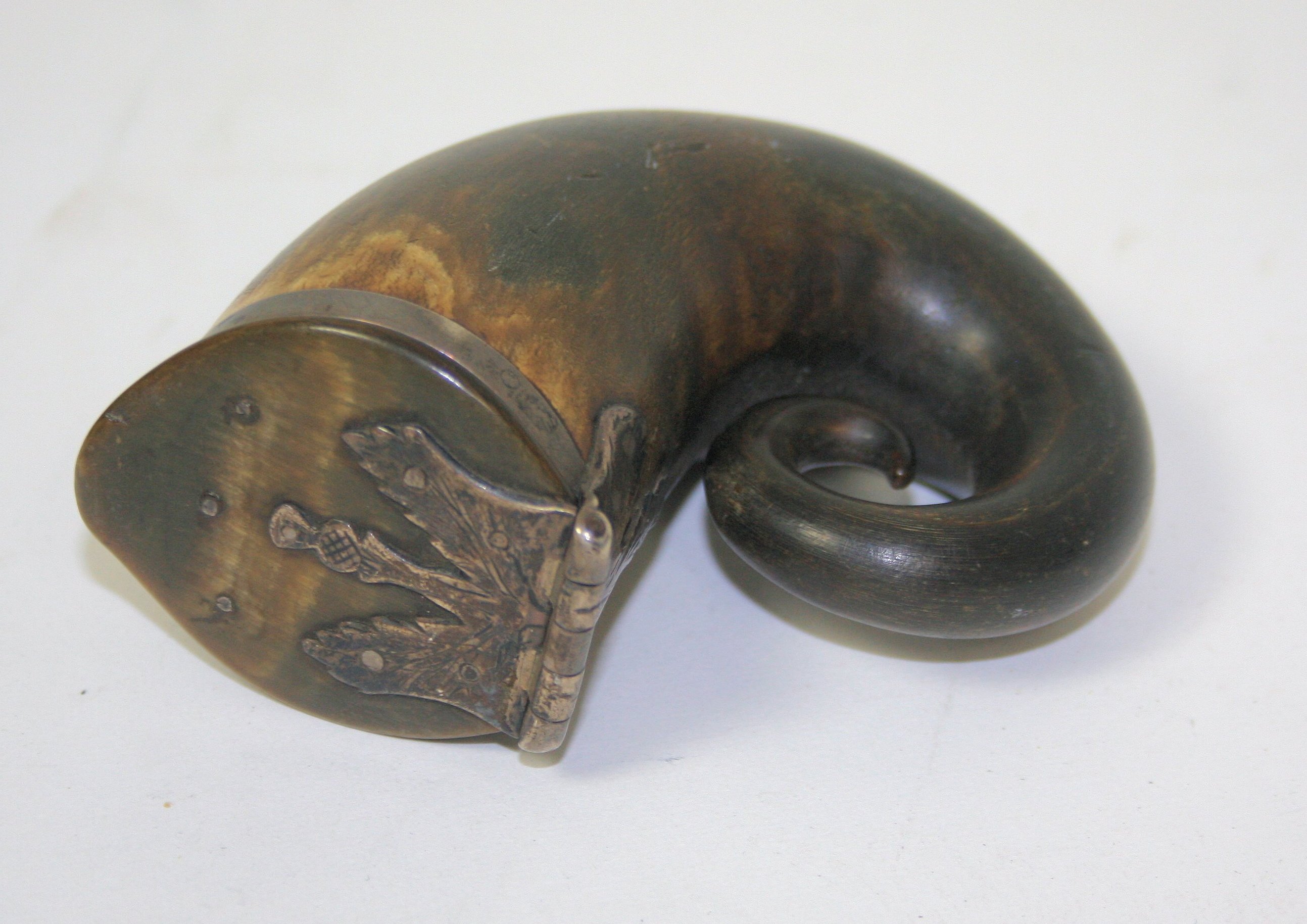 A late18th century ram's horn snuff mull