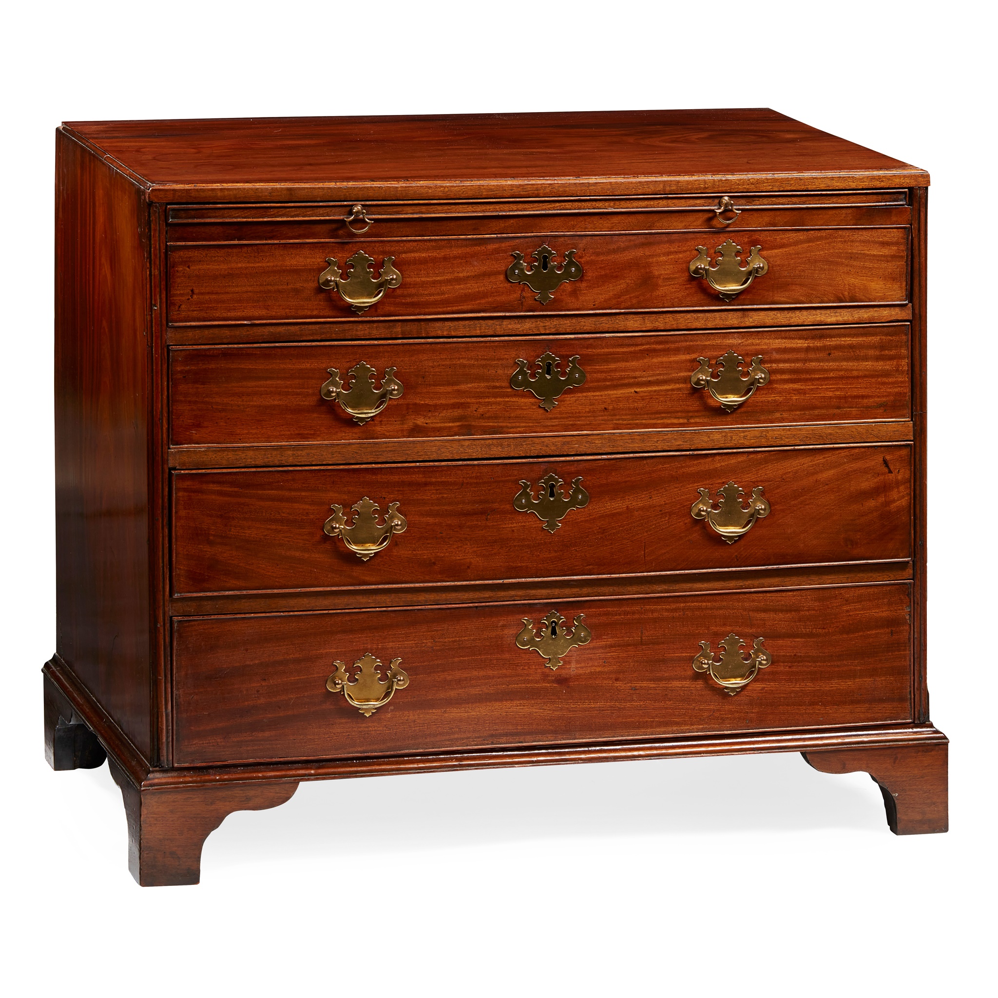 EARLY GEORGE III MAHOGANY BACHELOR'S CHEST OF DRAWERS