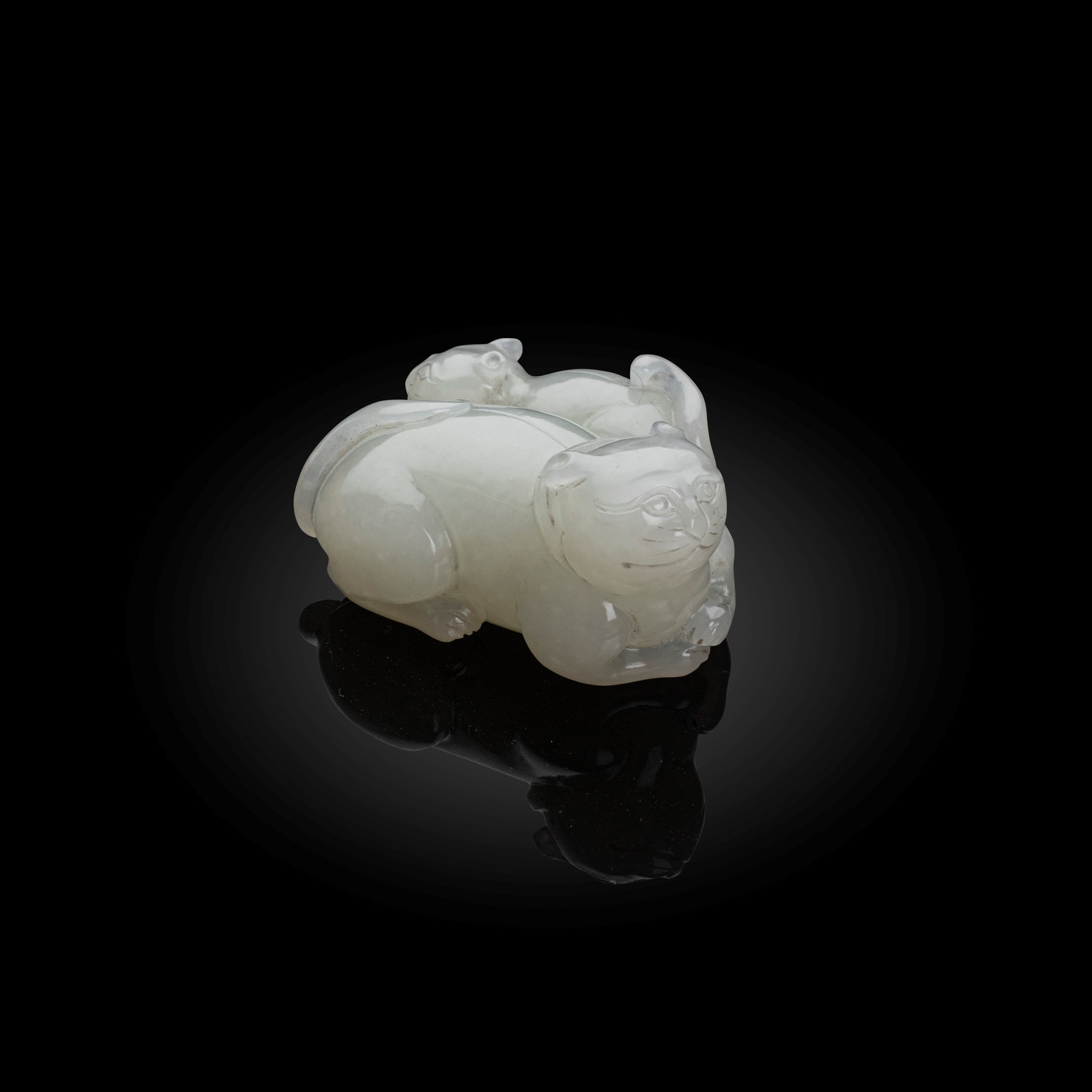 PALE CELADON JADE 'CATS’ CARVING