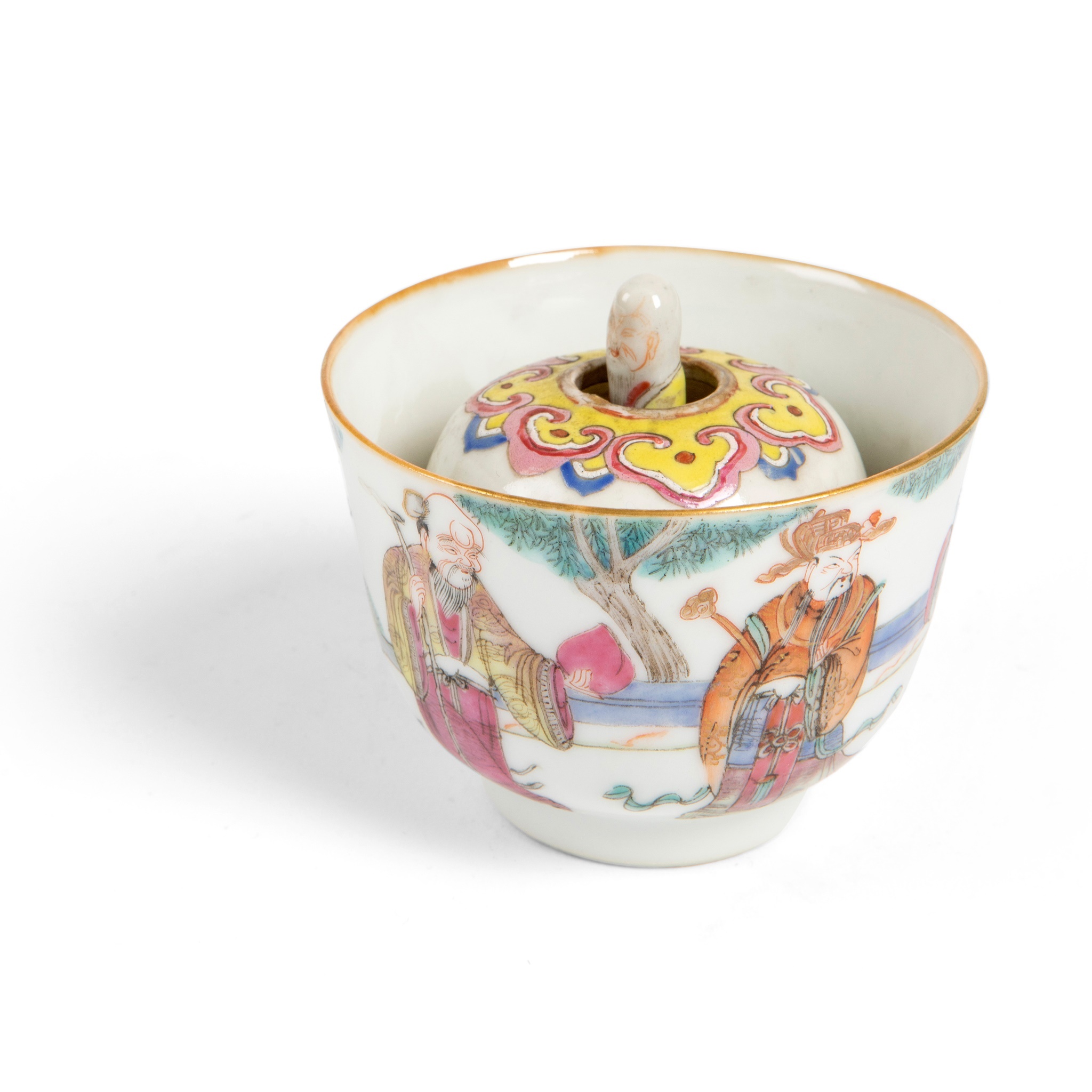 FAMILLE ROSE JUSTICE CUP