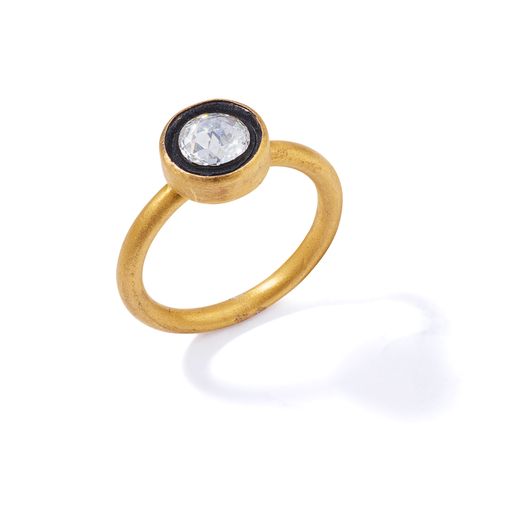 A diamond single-stone ring in 24ct yellow gold