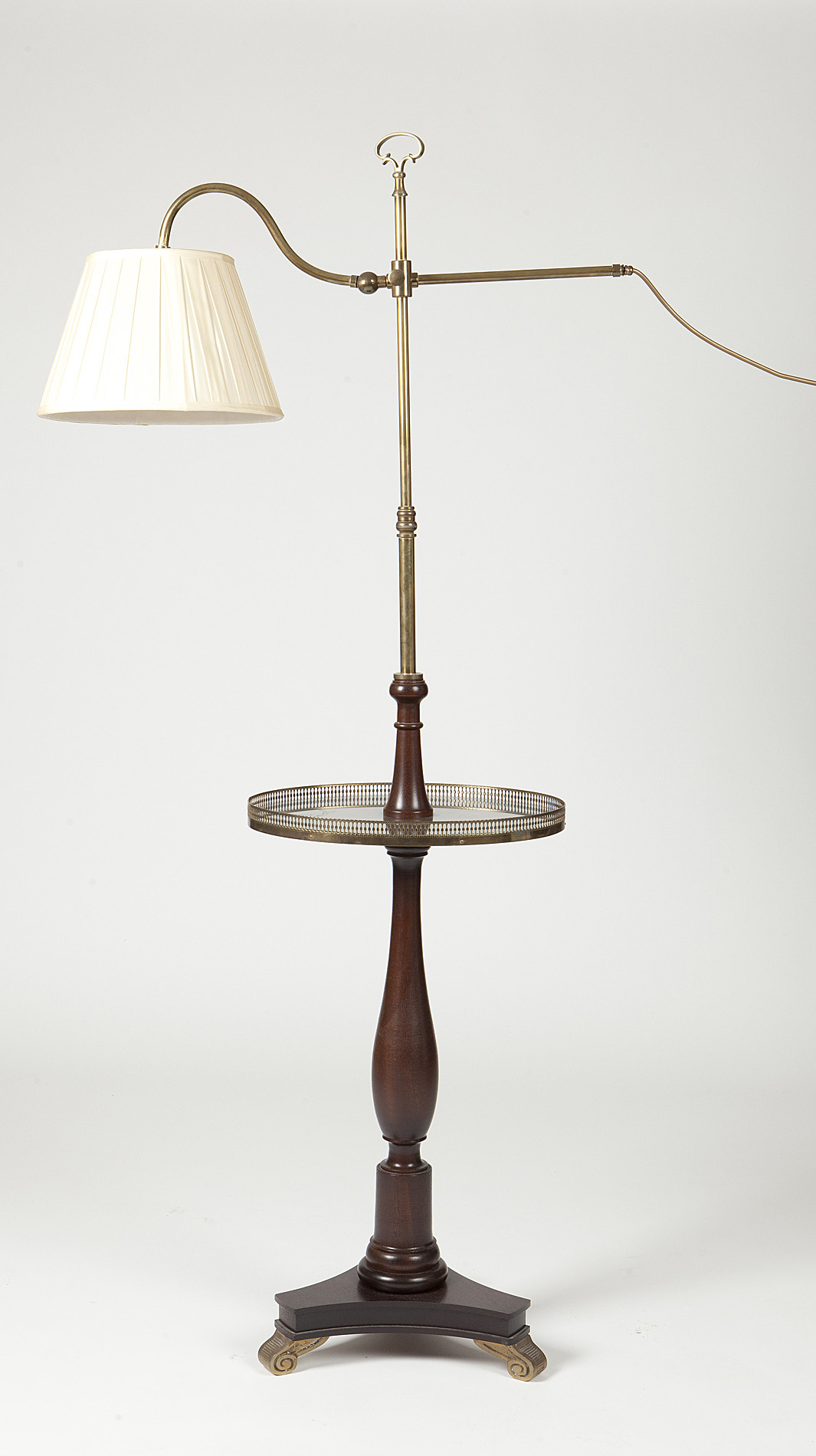 VICTORIAN STYLE BRASS MOUNTED MAHOGANY READING LAMP