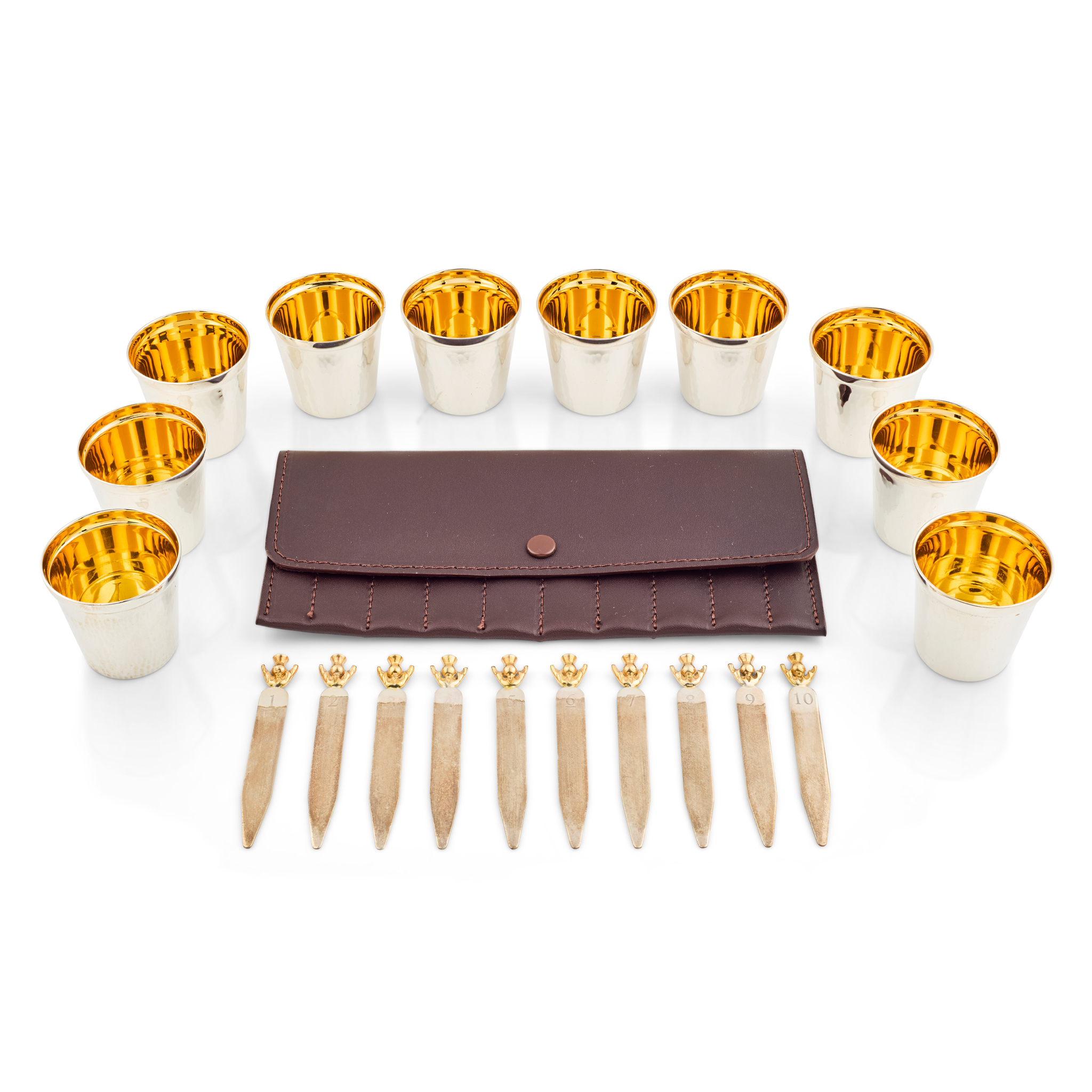 SET OF TEN CONTEMPORARY SILVER TOT CUPS AND CASED PEG MARKERS