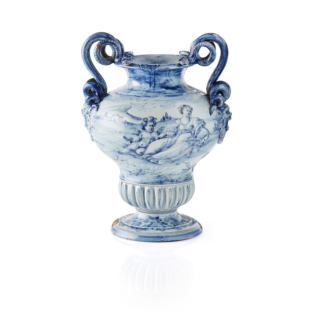 CANTIGALLI FAIENCE VASE, IN THE SAVONA STYLE