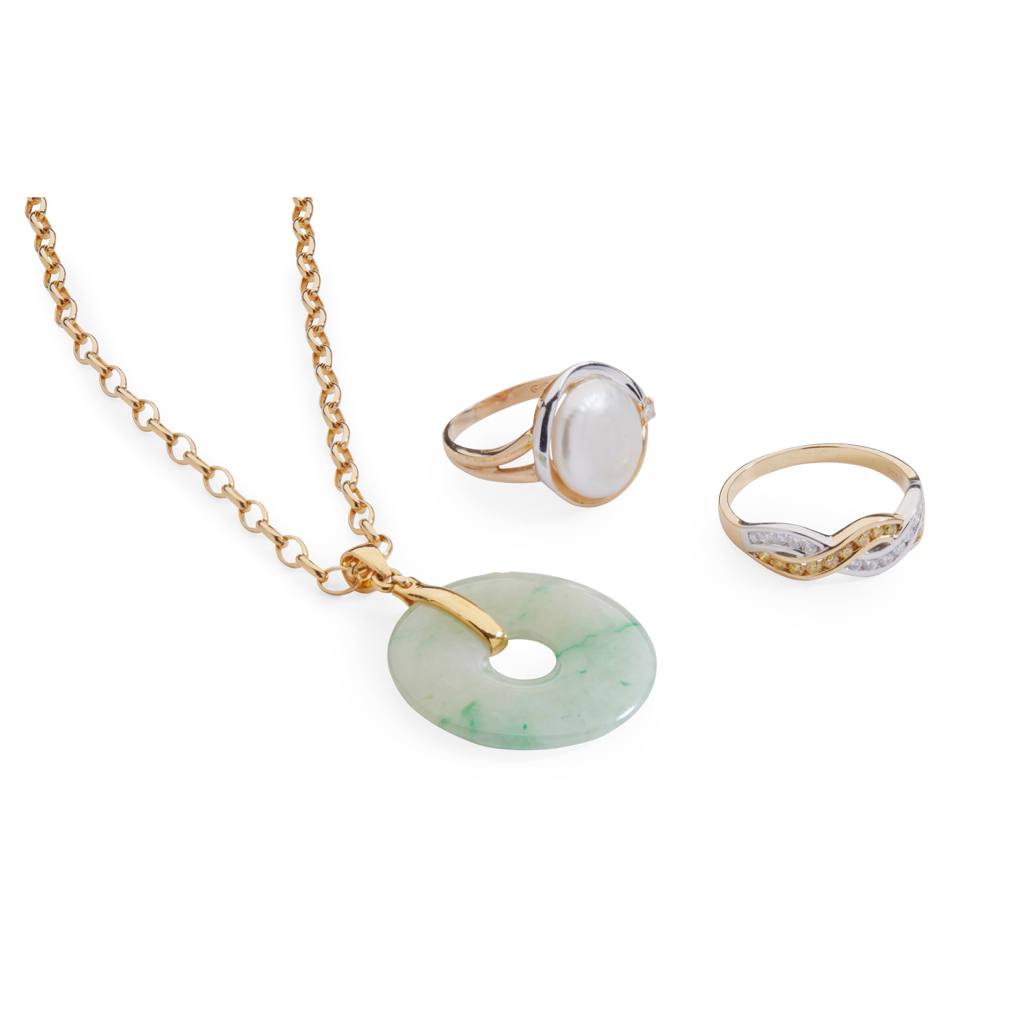 A collection of jewellery