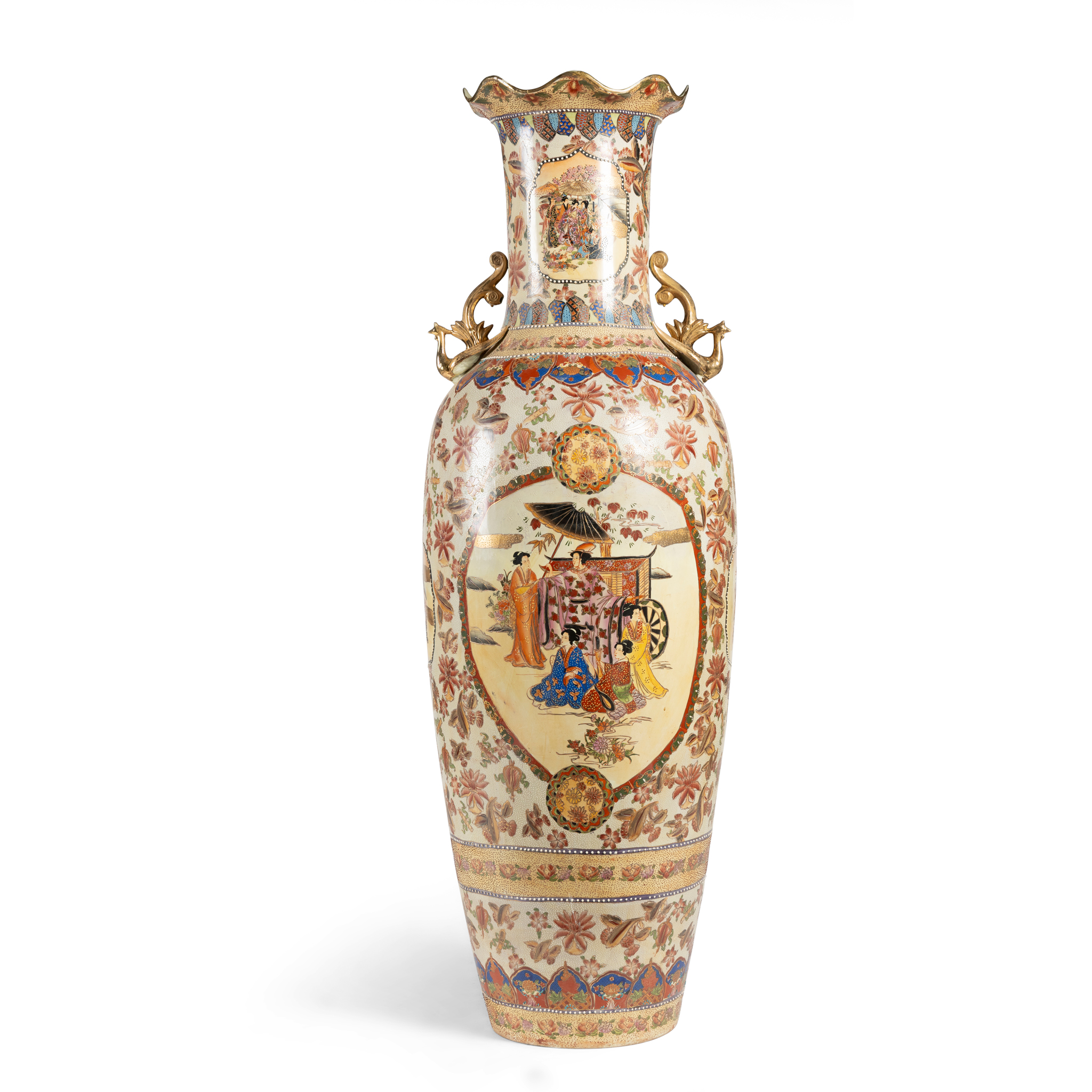 A LARGE JAPANESE BALUSTER VASE