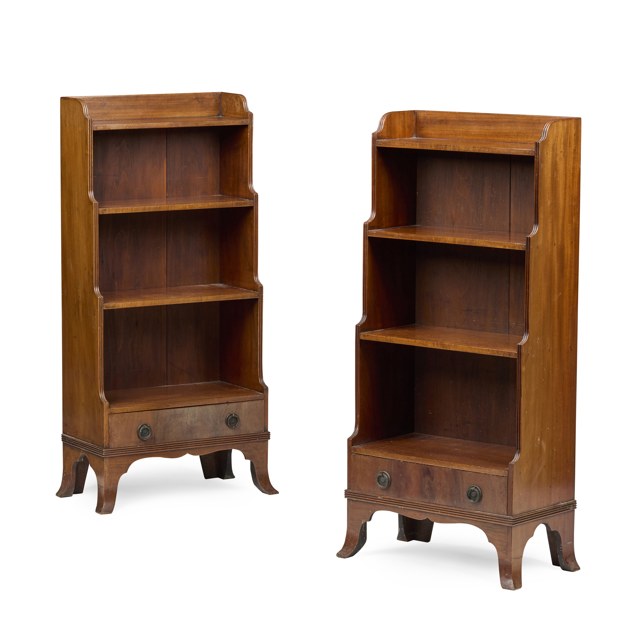 PAIR OF GEORGIAN STYLE MAHOGANY SMALL WATERFALL BOOKCASES