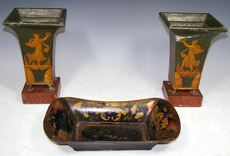 A pair of Regency toleware vases