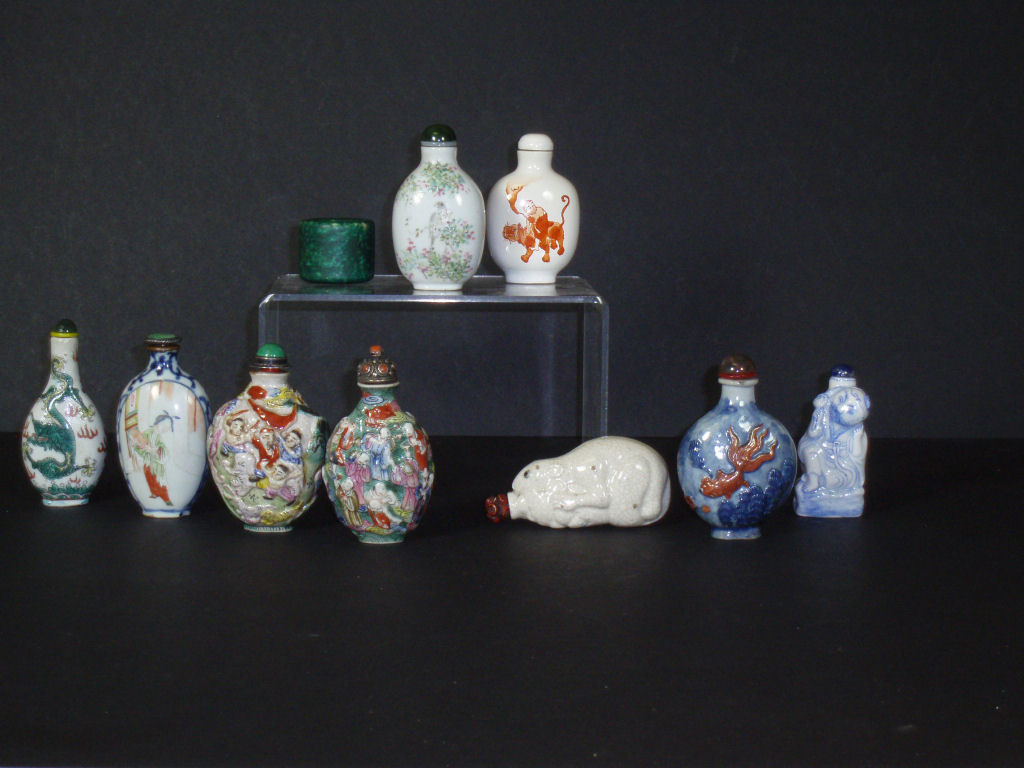A collection of Chinese porcelain snuff bottles