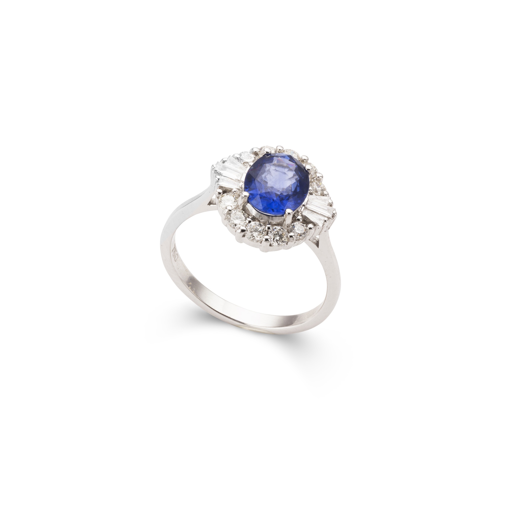 A sapphire and diamond cluster ring