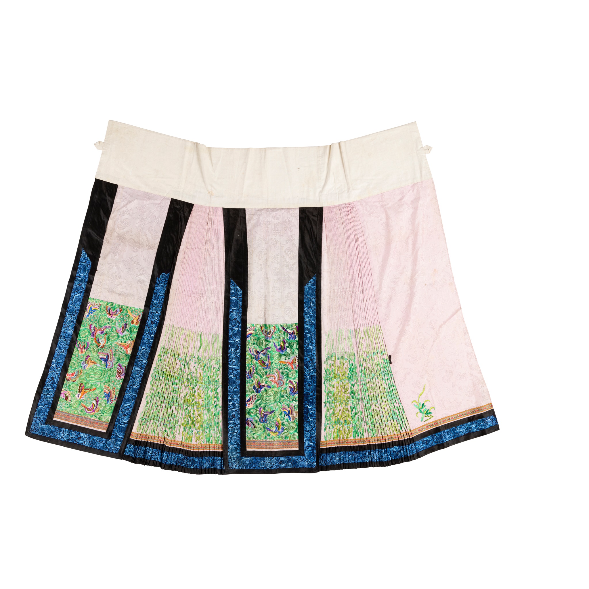 HAN CHINESE WOMAN'S EMBROIDERED PINK GROUND 'BUTTERFLY' SILK PLEATED SKIRT