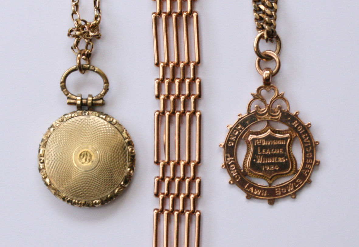 Miscellaneous gold jewellery