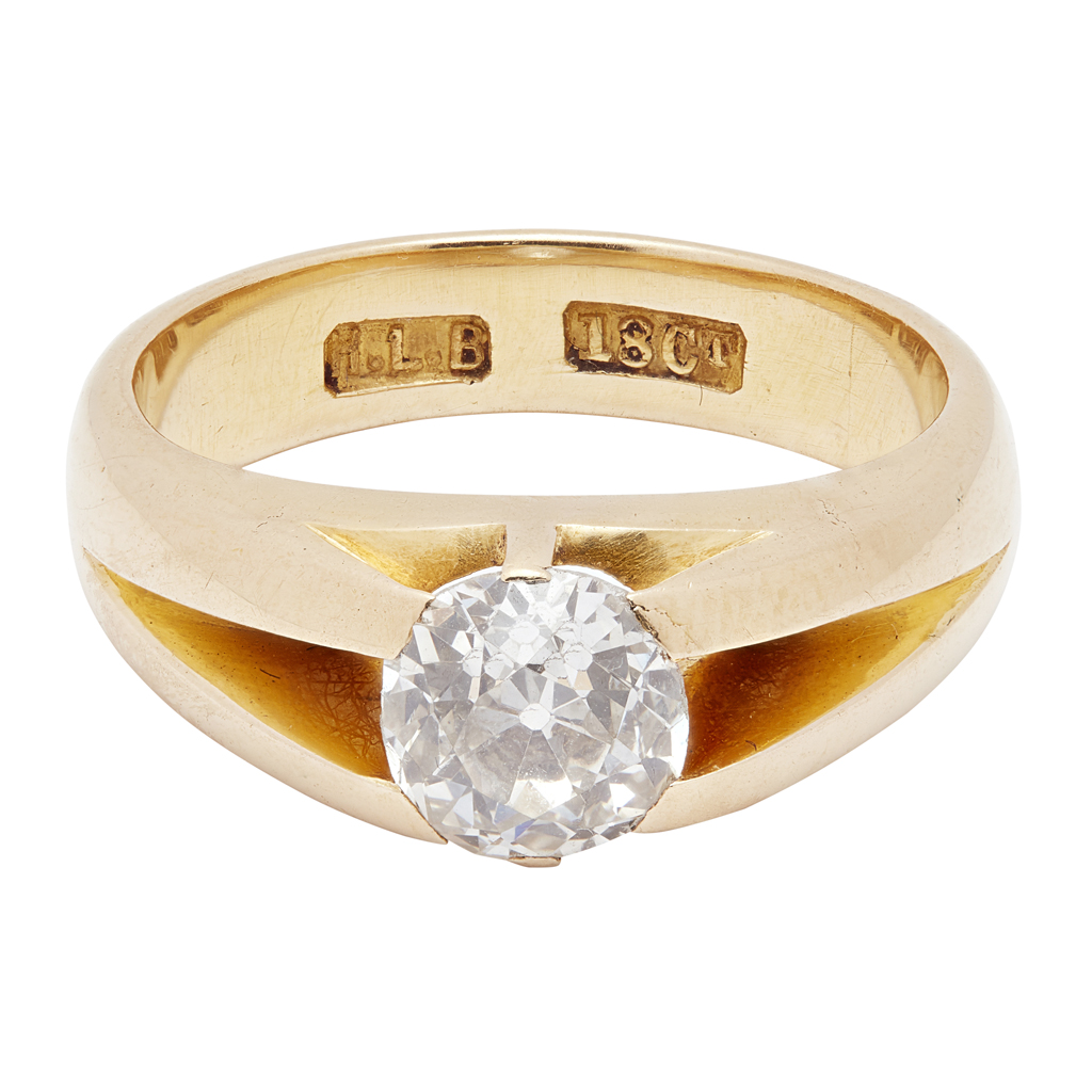 A gentleman's diamond solitaire ring