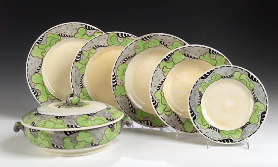 An extensive Bough part dinner service