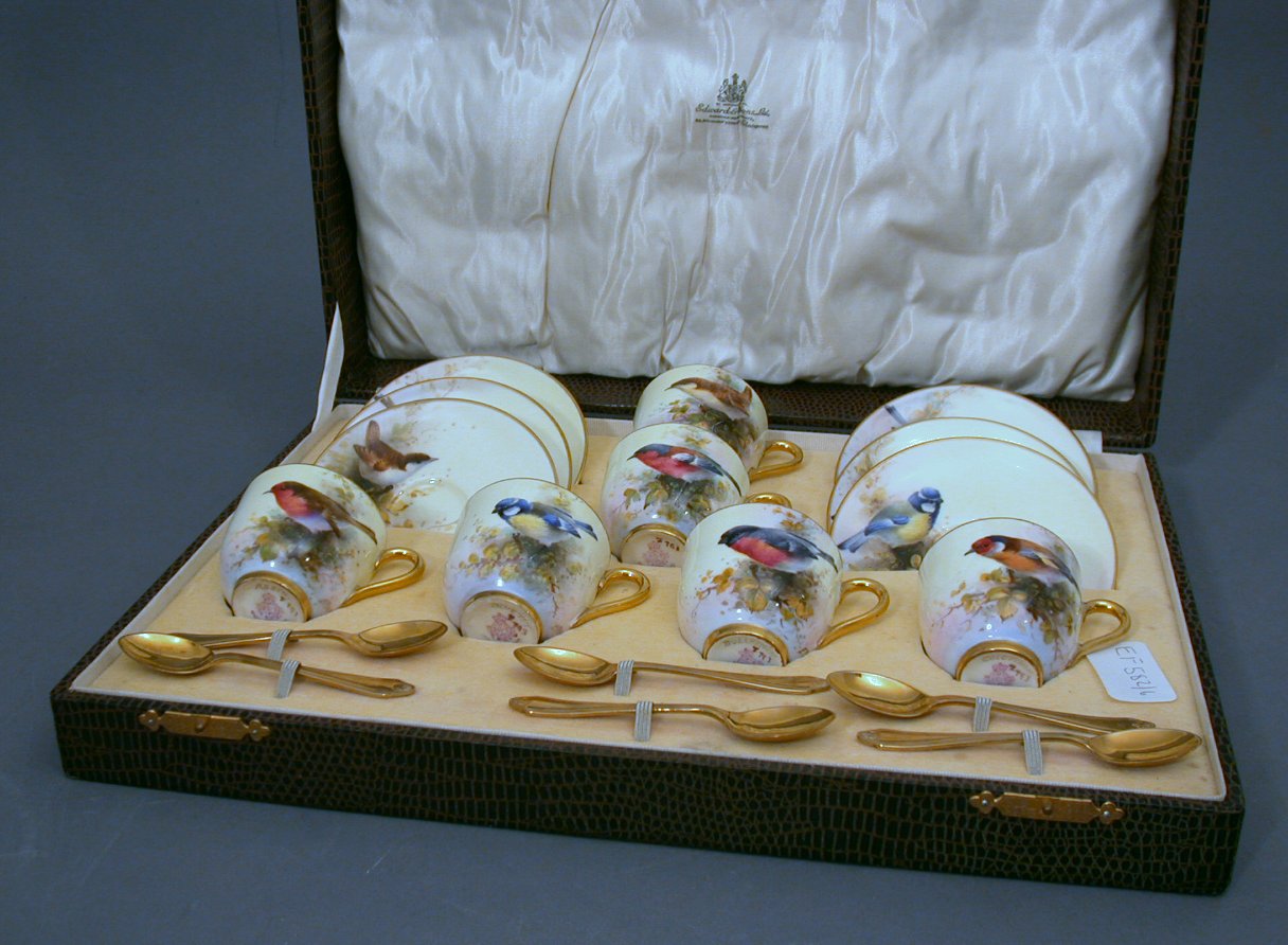 A Royal Worcester cased six cups and saucers