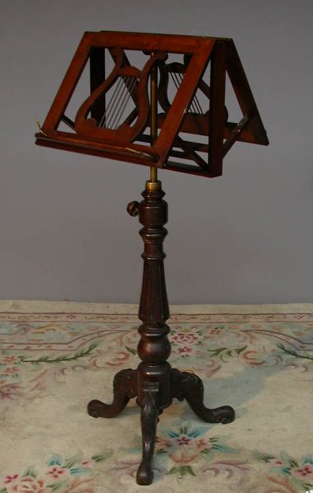 A Victorian mahogany duette stand