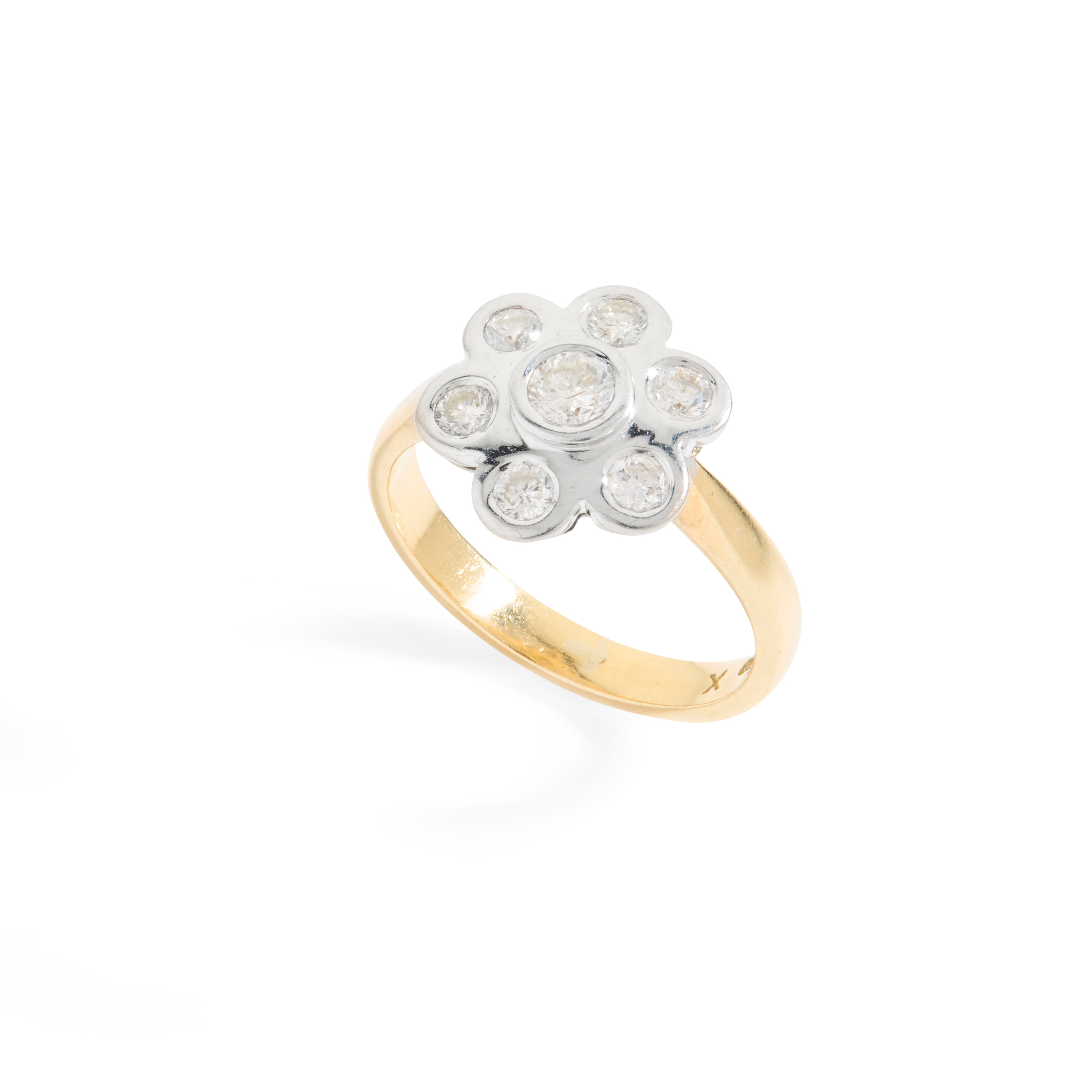 An 18ct gold diamond cluster ring