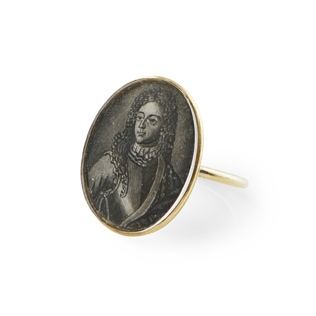 RARE JACOBITE KING JAMES III 'OLD PRETENDER' GOLD MOUNTED PORTRAIT RING
