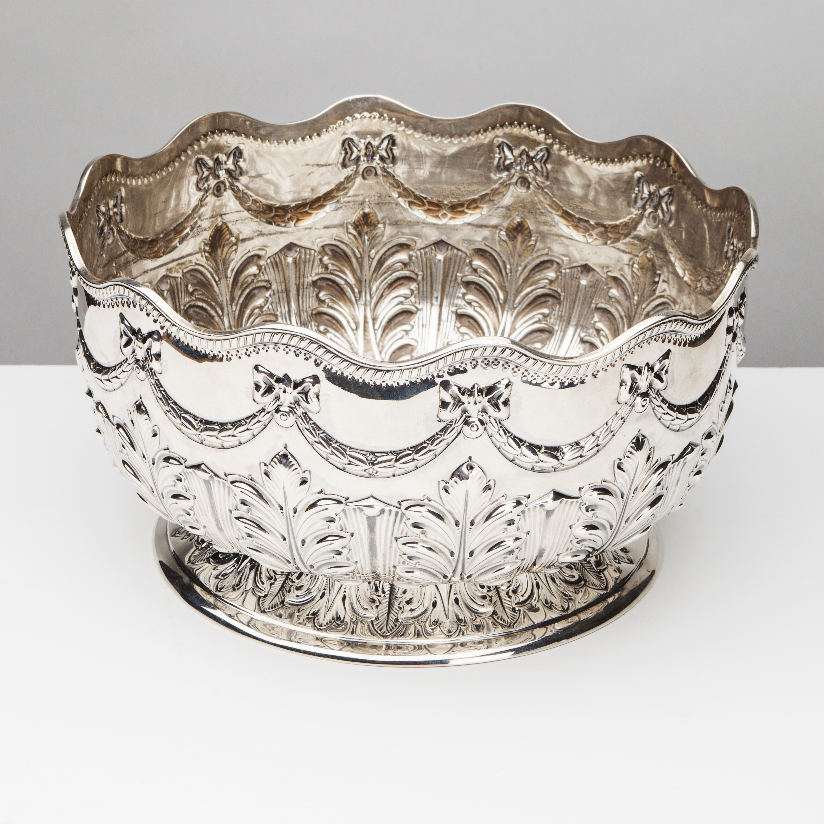 A late Victorian punch bowl
