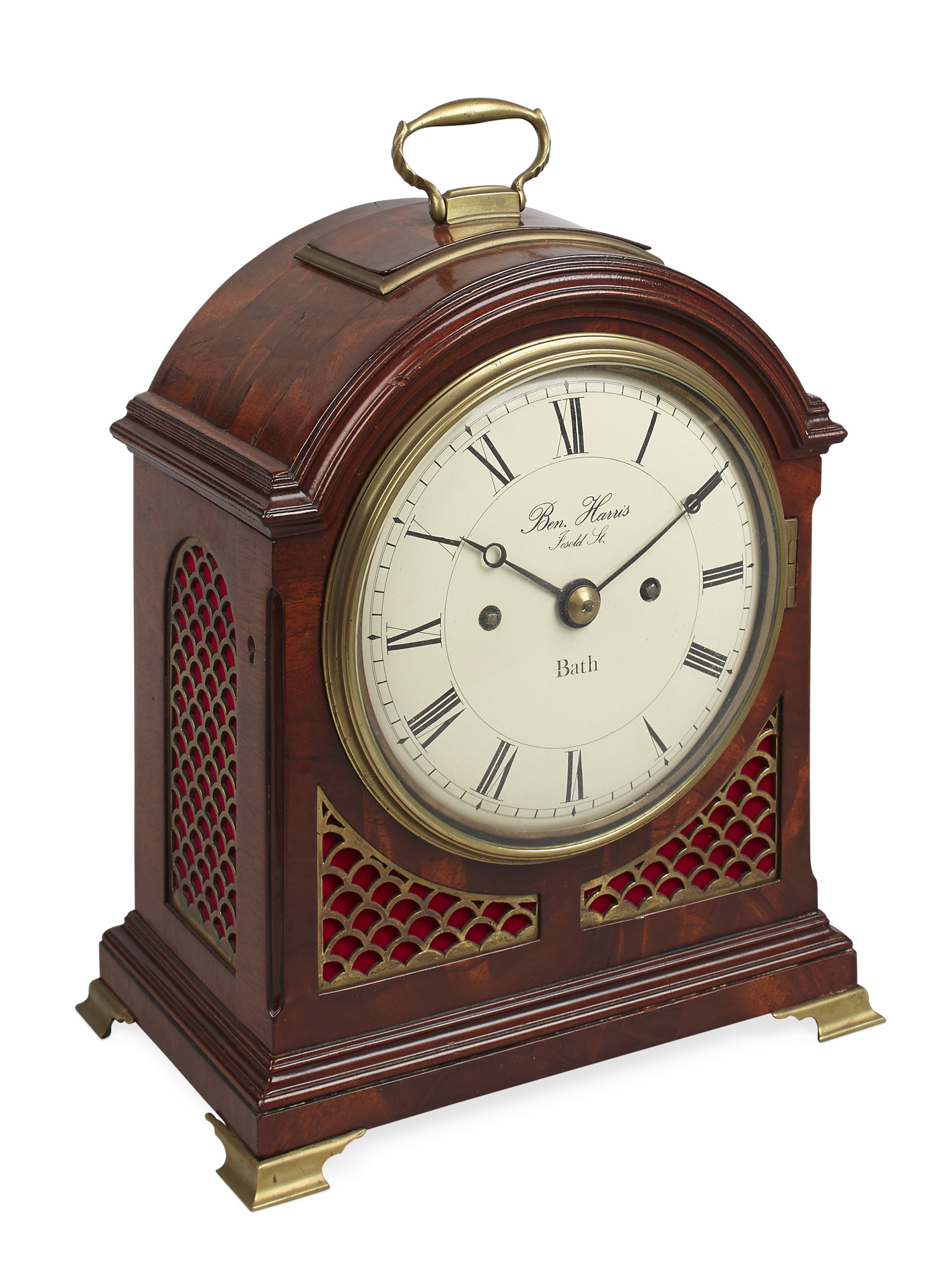 GEORGE IV MAHOGANY AND BRASS BRACKET CLOCK BY BENJAMIN HARRIS, BATH