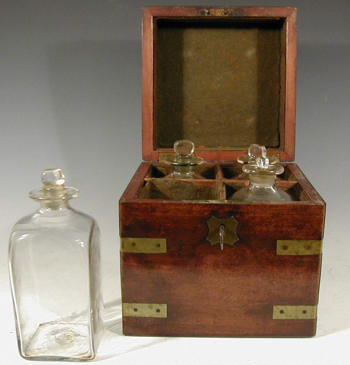 A 19th century mahogany decanter box,