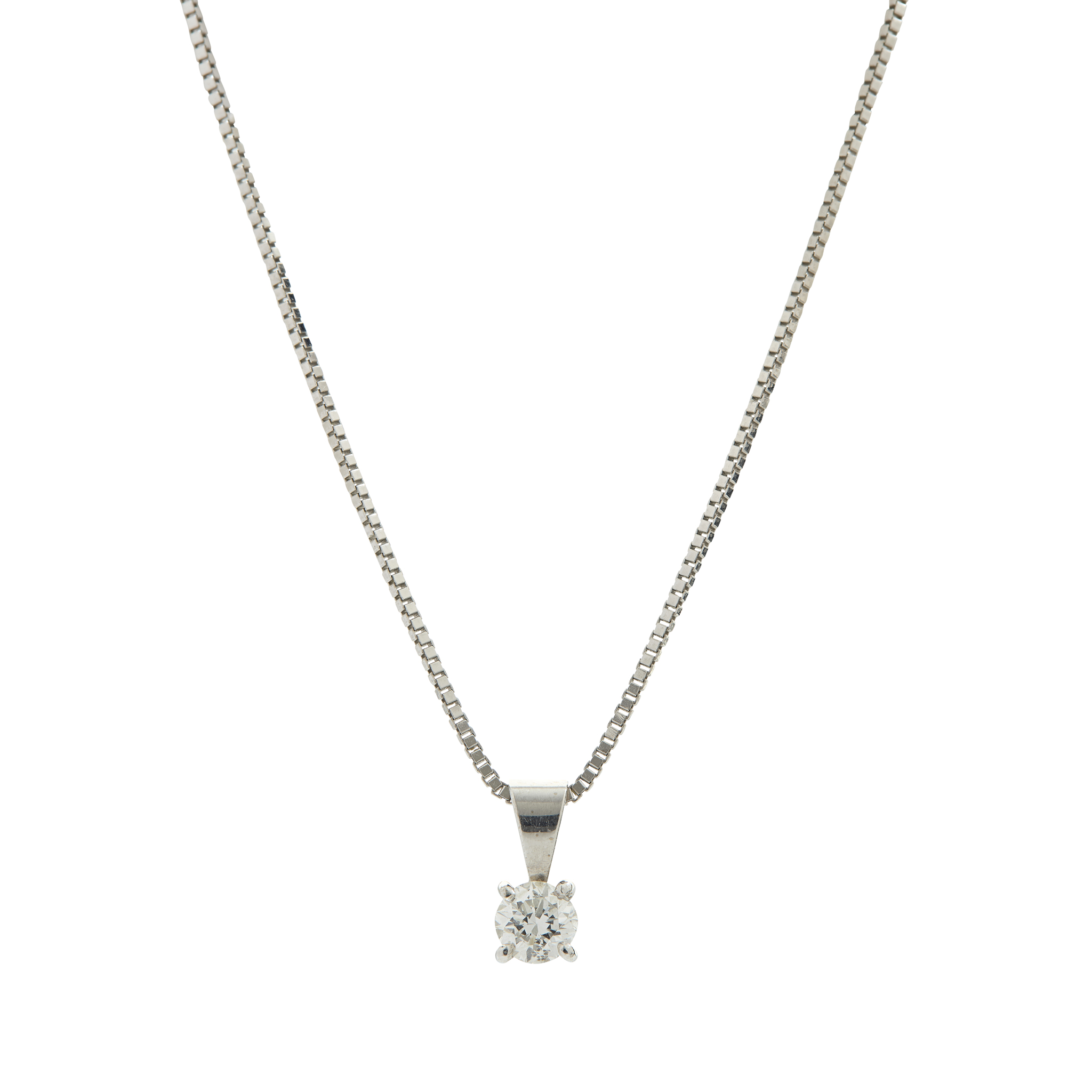 A diamond pendant necklace
