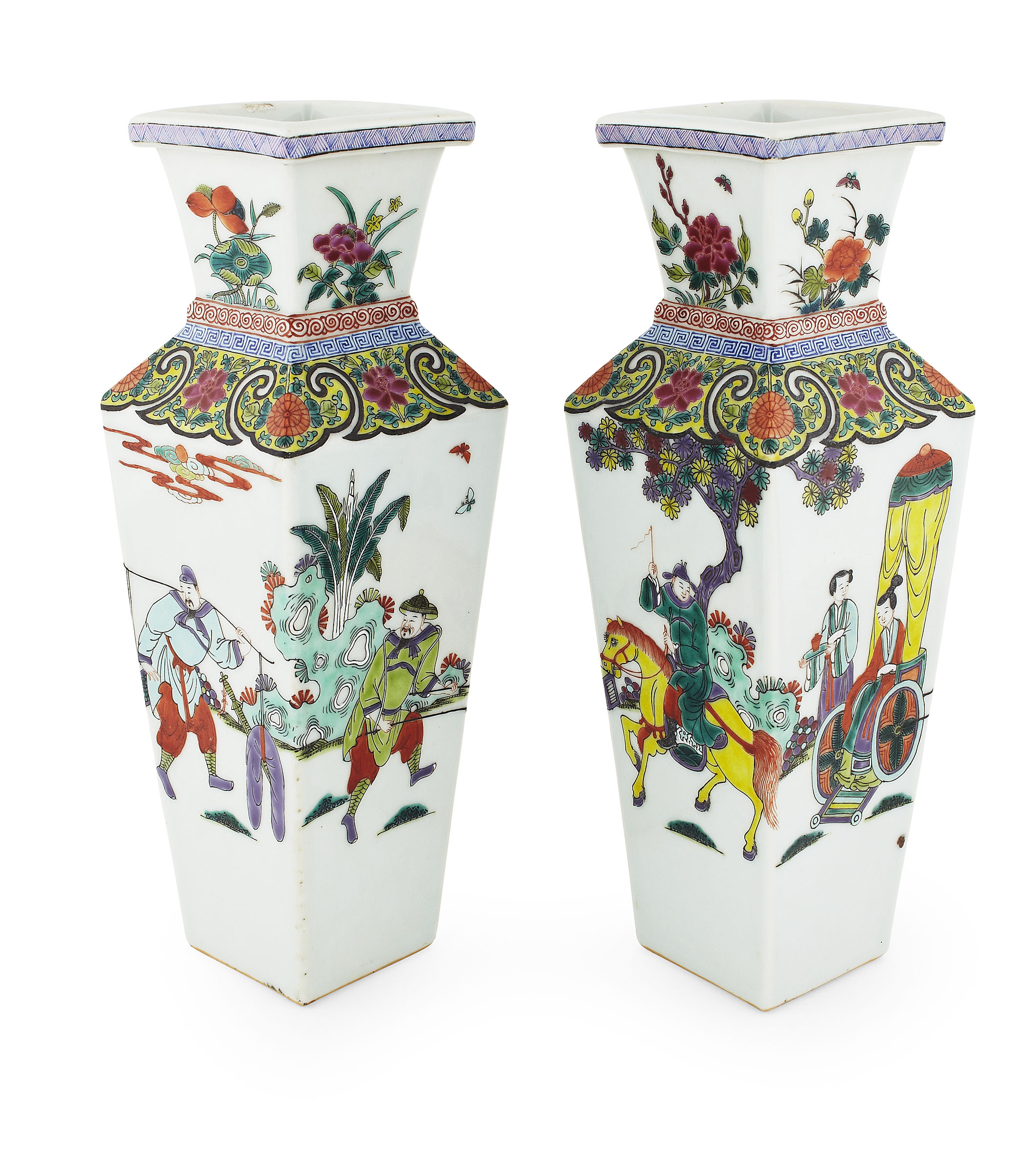 PAIR OF CHINESE PORCELAIN VASES