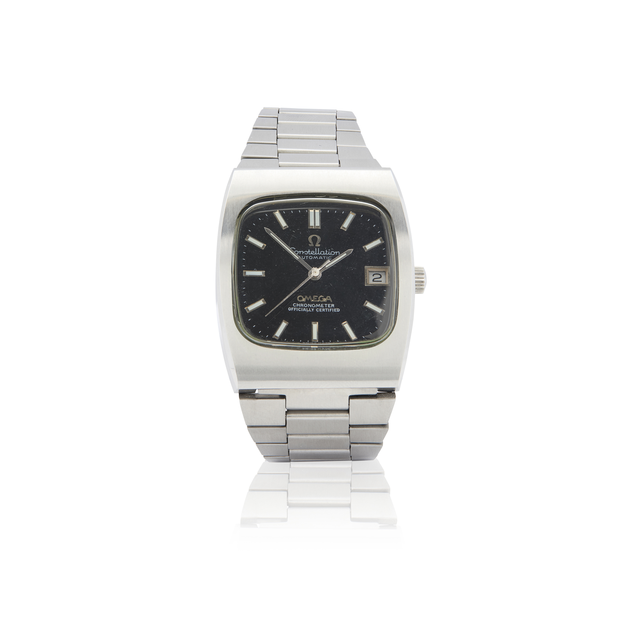 Omega. A stainless steel automatic bracelet watch with date
