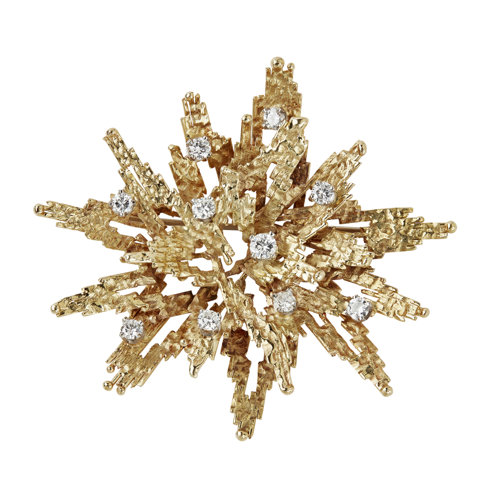 A 1960s 18ct gold diamond set brooch