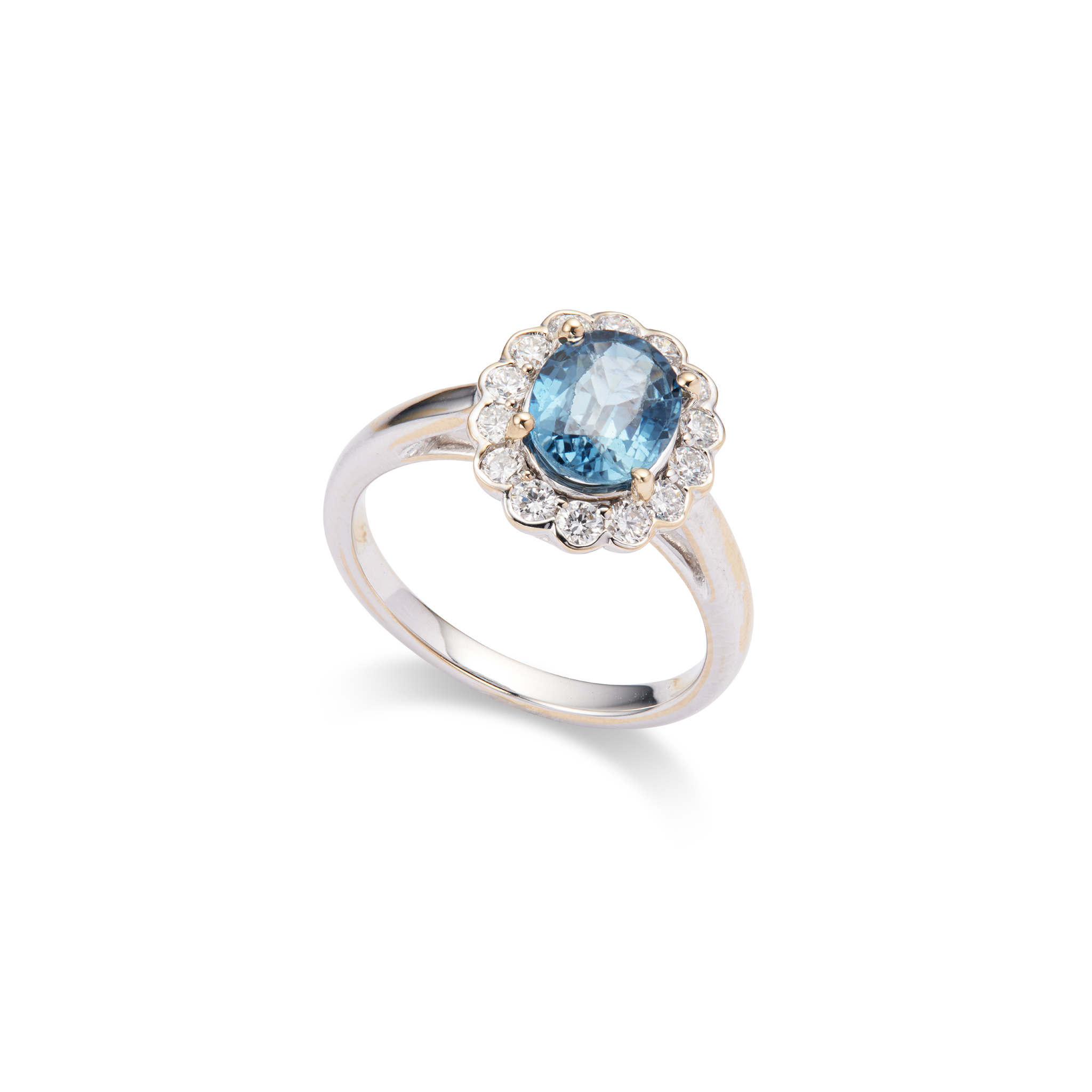A sapphire and diamond cluster ring